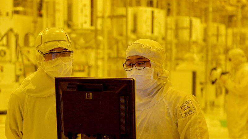 Американские сотрудники бегут из TSMC из-за 12-часовых смен и морального давления