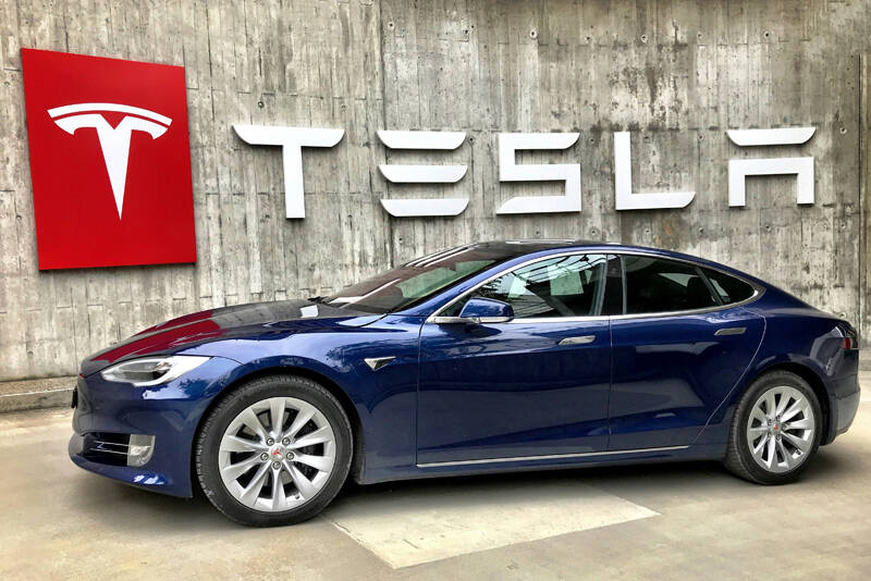 Акции Tesla подскочили на 10 % на фоне падения поставок во II квартале — аналитики ожидали худших показателей